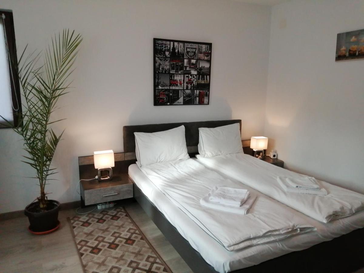 Villa 38 Residence Apartment Bucarest Esterno foto