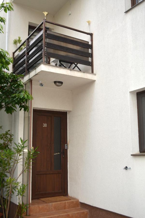 Villa 38 Residence Apartment Bucarest Esterno foto